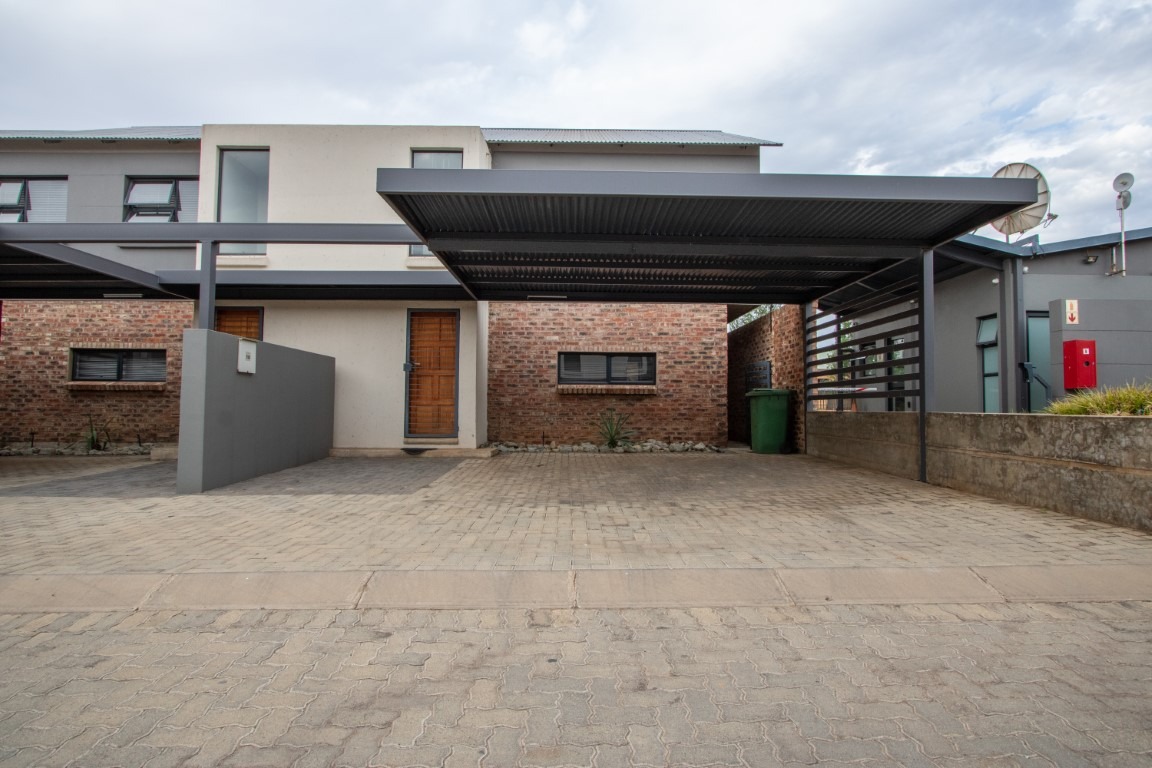 To Let 3 Bedroom Property for Rent in Mooivallei Park North West